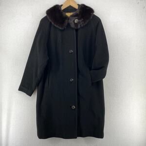 FIELDS Coat Womens S Jackson Heights NY Wool Fur Collar Button Up Black Vintage